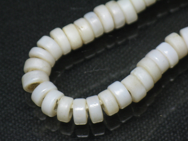 | TOKO-BEADS |AG031N-28 チューブ型シードビーズ（小）（連） 5~5.5mmとんぼ玉,ビーズ,トンボ玉,アジア,インド,エスニック,手作り,パーツ,アクセサリー