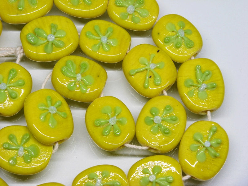 TOKO-BEADS AG033-21N Glass bead (strand) 16~18mm AG033-21N フラワービーズ（連） 16~18mm Asian bead & African bead  Handmade,Lampeork,bead,asia,india,ethnic,parts,accessory,beads とんぼ玉,ビーズ,トンボ玉,アジア,インド,エスニック,手作り,パーツ,アクセサリー