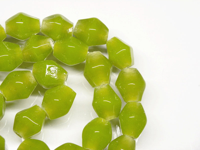 TOKO-BEADS AG038-34N Glass bead (strand) 10~12mm AG038-34N ひし形とんぼ玉（連） 10~12mm Asian bead & African bead  Handmade,Lampeork,bead,asia,india,ethnic,parts,accessory,beads とんぼ玉,ビーズ,トンボ玉,アジア,インド,エスニック,手作り,パーツ,アクセサリー