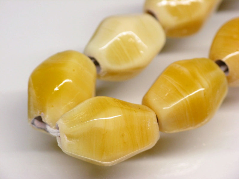 TOKO-BEADS AG038-47N Glass bead (strand) 10~11mm AG038-47N ひし形とんぼ玉（連） 10~11mm Asian bead & African bead  Handmade,Lampeork,bead,asia,india,ethnic,parts,accessory,beads とんぼ玉,ビーズ,トンボ玉,アジア,インド,エスニック,手作り,パーツ,アクセサリー