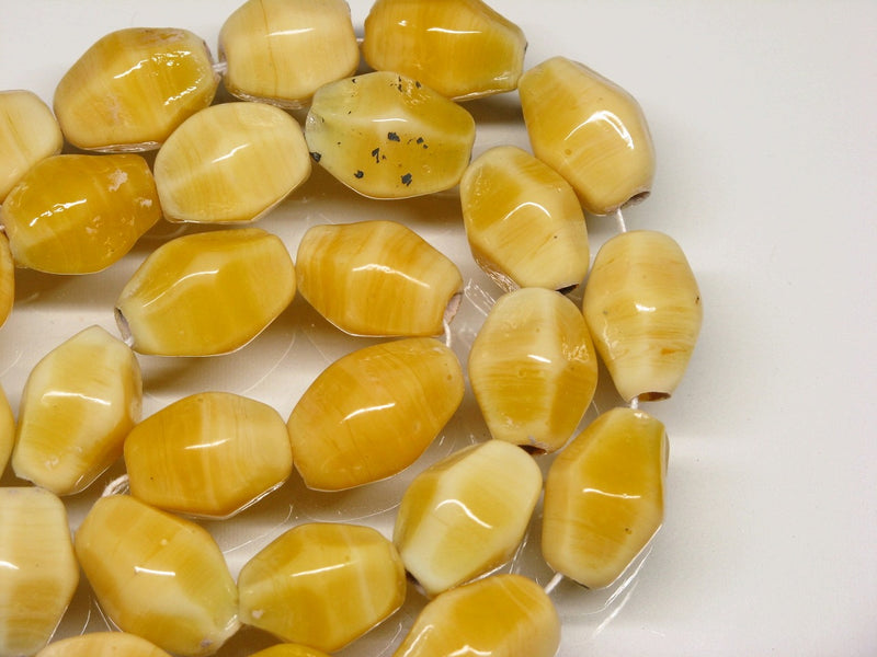 TOKO-BEADS AG038-47N Glass bead (strand) 10~11mm AG038-47N ひし形とんぼ玉（連） 10~11mm Asian bead & African bead  Handmade,Lampeork,bead,asia,india,ethnic,parts,accessory,beads とんぼ玉,ビーズ,トンボ玉,アジア,インド,エスニック,手作り,パーツ,アクセサリー