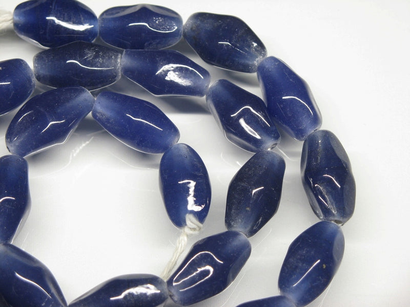 TOKO-BEADS AG038-73N Glass bead (strand) 9~10mm AG038-73N ひし形とんぼ玉（連） 9~10mm Asian bead & African bead  Handmade,Lampeork,bead,asia,india,ethnic,parts,accessory,beads とんぼ玉,ビーズ,トンボ玉,アジア,インド,エスニック,手作り,パーツ,アクセサリー