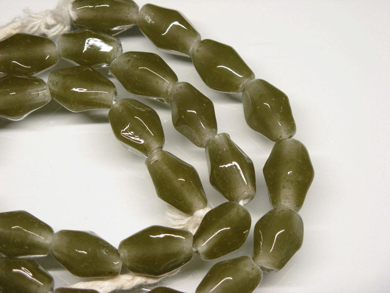 TOKO-BEADS AG038-89N Glass bead (strand) 10mm AG038-89N ひし形とんぼ玉（連） 10mm Asian bead & African bead  Handmade,Lampeork,bead,asia,india,ethnic,parts,accessory,beads とんぼ玉,ビーズ,トンボ玉,アジア,インド,エスニック,手作り,パーツ,アクセサリー