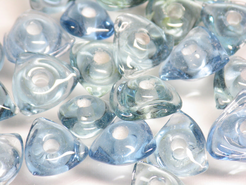 TOKO-BEADS AG039-09P Triangle bead (50pcs) 9~11mm AG039-09P トライアングルビーズ（50個パック） 9~11mm Asian bead & African bead  Handmade,Lampeork,bead,asia,india,ethnic,parts,accessory,beads とんぼ玉,ビーズ,トンボ玉,アジア,インド,エスニック,手作り,パーツ,アクセサリー