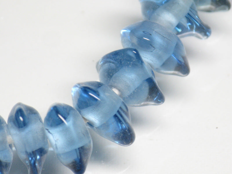 TOKO-BEADS AG039-10P Triangle bead (50pcs) 9~10mm AG039-10P トライアングルビーズ（50個パック） 9~10mm Asian bead & African bead  Handmade,Lampeork,bead,asia,india,ethnic,parts,accessory,beads とんぼ玉,ビーズ,トンボ玉,アジア,インド,エスニック,手作り,パーツ,アクセサリー