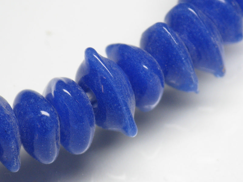 TOKO-BEADS AG039-13P Triangle bead (50pcs) 9.5~10mm AG039-13P トライアングルビーズ（50個パック） 9.5~10mm Asian bead & African bead  Handmade,Lampeork,bead,asia,india,ethnic,parts,accessory,beads とんぼ玉,ビーズ,トンボ玉,アジア,インド,エスニック,手作り,パーツ,アクセサリー