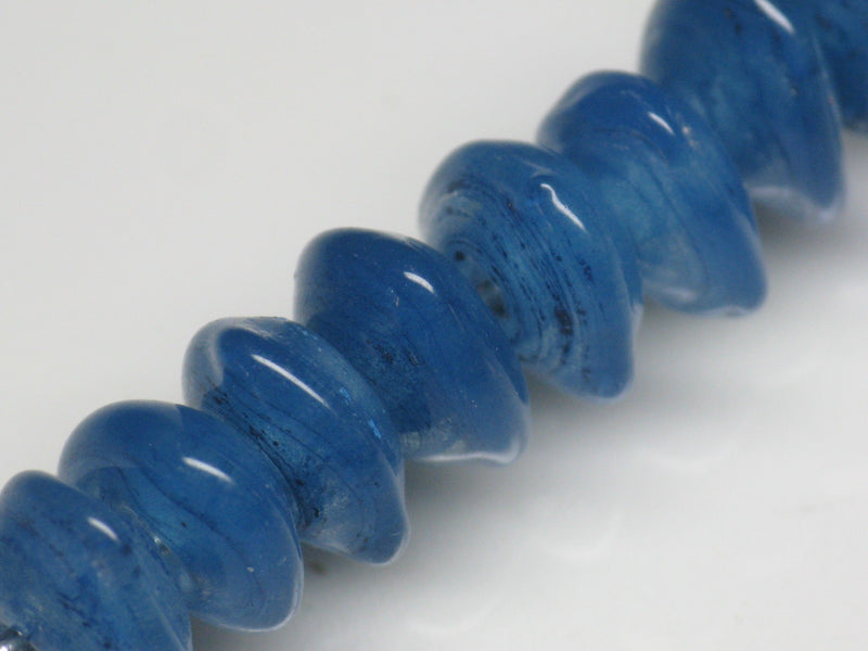 TOKO-BEADS AG039-15P Triangle bead (50pcs) 10.5~11.5mm AG039-15P トライアングルビーズ（50個パック） 10.5~11.5mm Asian bead & African bead  Handmade,Lampeork,bead,asia,india,ethnic,parts,accessory,beads とんぼ玉,ビーズ,トンボ玉,アジア,インド,エスニック,手作り,パーツ,アクセサリー