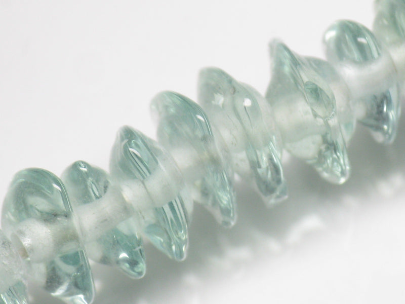 TOKO-BEADS AG039-18P Triangle bead (50pcs) 10~12mm AG039-18P トライアングルビーズ（50個パック） 10~12mm Asian bead & African bead  Handmade,Lampeork,bead,asia,india,ethnic,parts,accessory,beads とんぼ玉,ビーズ,トンボ玉,アジア,インド,エスニック,手作り,パーツ,アクセサリー