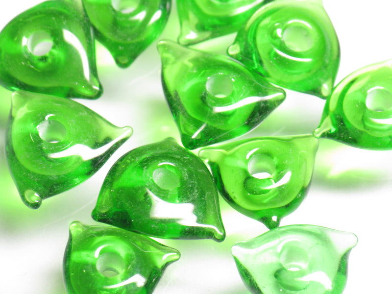 TOKO-BEADS AG039-29P Triangle bead (50pcs) 11~12mm AG039-29P トライアングルビーズ（50個パック） 11~12mm Asian bead & African bead  Handmade,Lampeork,bead,asia,india,ethnic,parts,accessory,beads とんぼ玉,ビーズ,トンボ玉,アジア,インド,エスニック,手作り,パーツ,アクセサリー