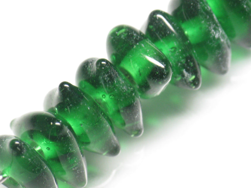 TOKO-BEADS AG039-30P Triangle bead (50pcs) 10~11mm AG039-30P トライアングルビーズ（50個パック） 10~11mm Asian bead & African bead  Handmade,Lampeork,bead,asia,india,ethnic,parts,accessory,beads とんぼ玉,ビーズ,トンボ玉,アジア,インド,エスニック,手作り,パーツ,アクセサリー