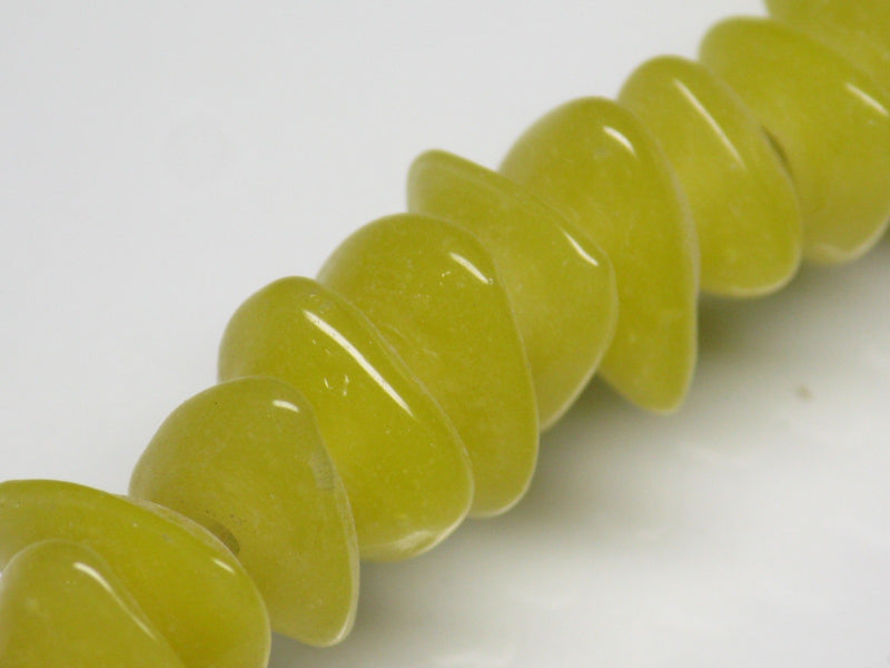 TOKO-BEADS AG039-34P Triangle bead (50pcs) 10~11mm AG039-34P トライアングルビーズ（50個パック） 10~11mm Asian bead & African bead  Handmade,Lampeork,bead,asia,india,ethnic,parts,accessory,beads とんぼ玉,ビーズ,トンボ玉,アジア,インド,エスニック,手作り,パーツ,アクセサリー