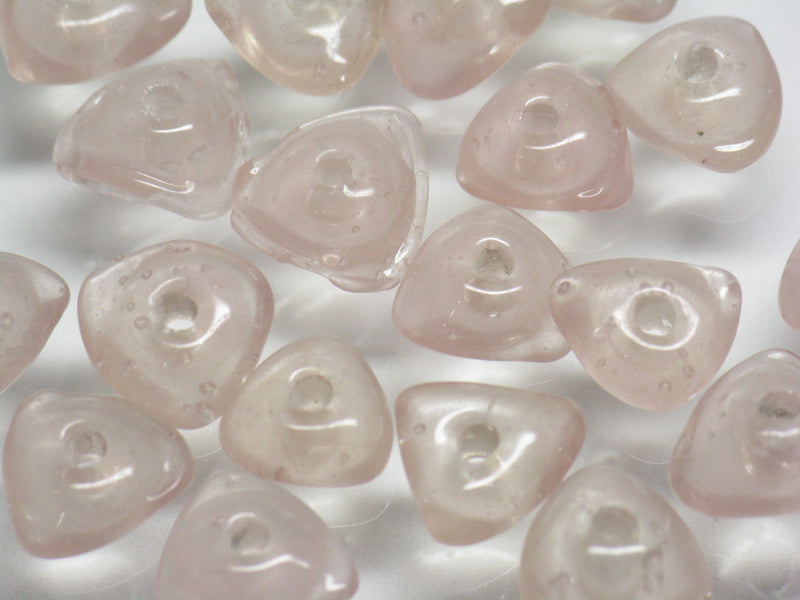 TOKO-BEADS AG039-36P Triangle bead (50pcs) 9~10mm AG039-36P トライアングルビーズ（50個パック） 9~10mm Asian bead & African bead  Handmade,Lampeork,bead,asia,india,ethnic,parts,accessory,beads とんぼ玉,ビーズ,トンボ玉,アジア,インド,エスニック,手作り,パーツ,アクセサリー