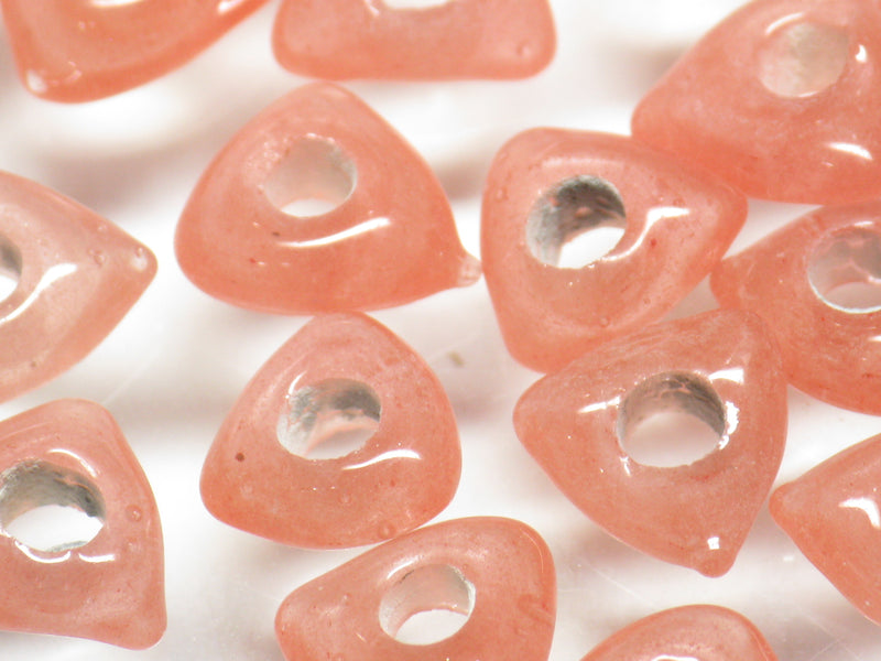 TOKO-BEADS AG039-45P Triangle bead (50pcs) 9~10mm AG039-45P トライアングルビーズ（50個パック） 9~10mm Asian bead & African bead  Handmade,Lampeork,bead,asia,india,ethnic,parts,accessory,beads とんぼ玉,ビーズ,トンボ玉,アジア,インド,エスニック,手作り,パーツ,アクセサリー