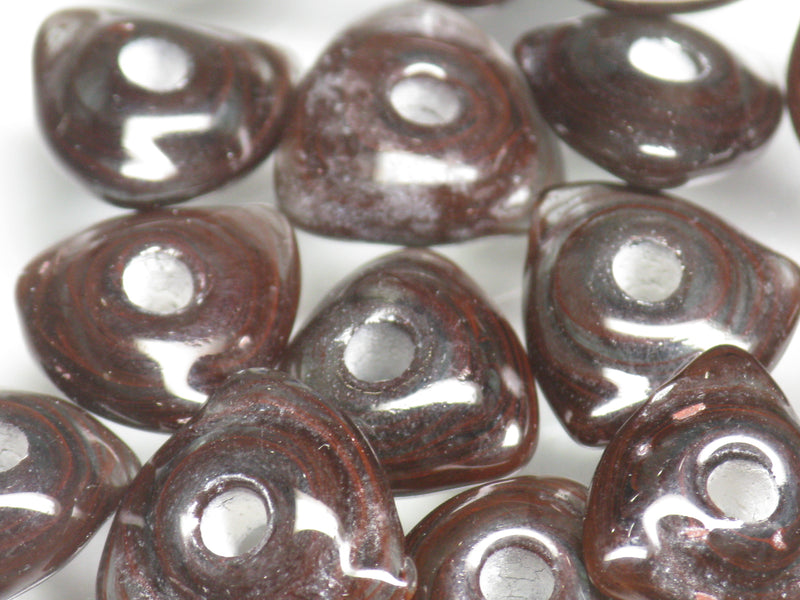 TOKO-BEADS AG039-58P Triangle bead (50pcs) 10~11mm AG039-58P トライアングルビーズ（50個パック） 10~11mm Asian bead & African bead  Handmade,Lampeork,bead,asia,india,ethnic,parts,accessory,beads とんぼ玉,ビーズ,トンボ玉,アジア,インド,エスニック,手作り,パーツ,アクセサリー