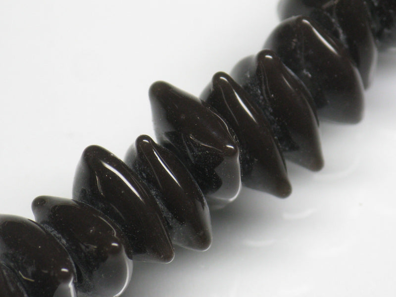 TOKO-BEADS AG039-62P Triangle bead (50pcs) 10~11mm AG039-62P トライアングルビーズ（50個パック） 10~11mm Asian bead & African bead  Handmade,Lampeork,bead,asia,india,ethnic,parts,accessory,beads とんぼ玉,ビーズ,トンボ玉,アジア,インド,エスニック,手作り,パーツ,アクセサリー