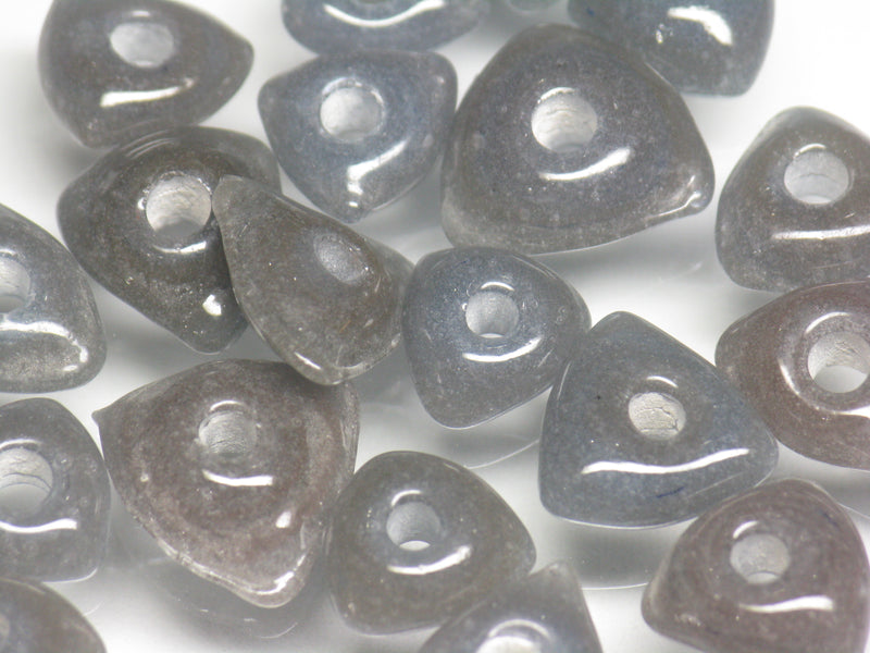 TOKO-BEADS AG039-65P Triangle bead (50pcs) 9~11mm AG039-65P トライアングルビーズ（50個パック） 9~11mm Asian bead & African bead  Handmade,Lampeork,bead,asia,india,ethnic,parts,accessory,beads とんぼ玉,ビーズ,トンボ玉,アジア,インド,エスニック,手作り,パーツ,アクセサリー