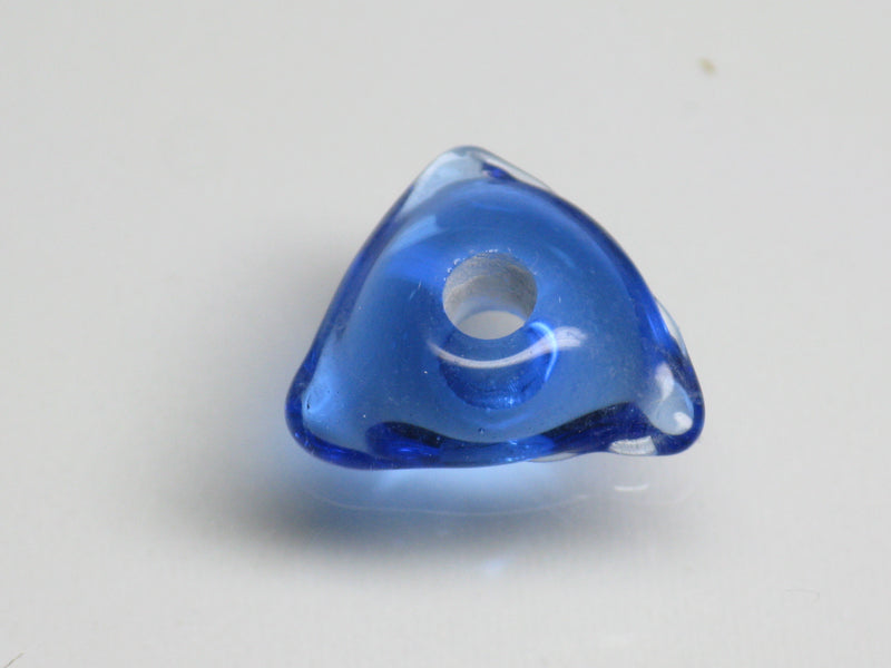 TOKO-BEADS AG039-14S Triangle bead 11~12mm AG039-14S トライアングルビーズ 11~12mm Asian bead & African bead  Handmade,Lampeork,bead,asia,india,ethnic,parts,accessory,beads とんぼ玉,ビーズ,トンボ玉,アジア,インド,エスニック,手作り,パーツ,アクセサリー