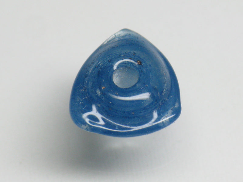 TOKO-BEADS AG039S-15 Triangle bead 10.5~11.5mm AG039S-15 トライアングルビーズ 10.5~11.5mm Asian bead & African bead  Handmade,Lampeork,bead,asia,india,ethnic,parts,accessory,beads とんぼ玉,ビーズ,トンボ玉,アジア,インド,エスニック,手作り,パーツ,アクセサリー