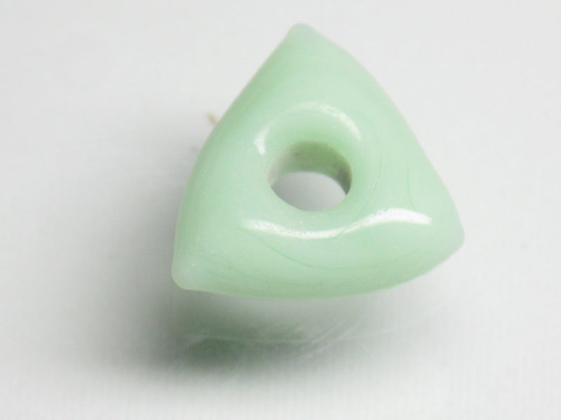 TOKO-BEADS AG039-21S Triangle bead 10~11.5mm AG039-21S トライアングルビーズ 10~11.5mm Asian bead & African bead  Handmade,Lampeork,bead,asia,india,ethnic,parts,accessory,beads とんぼ玉,ビーズ,トンボ玉,アジア,インド,エスニック,手作り,パーツ,アクセサリー