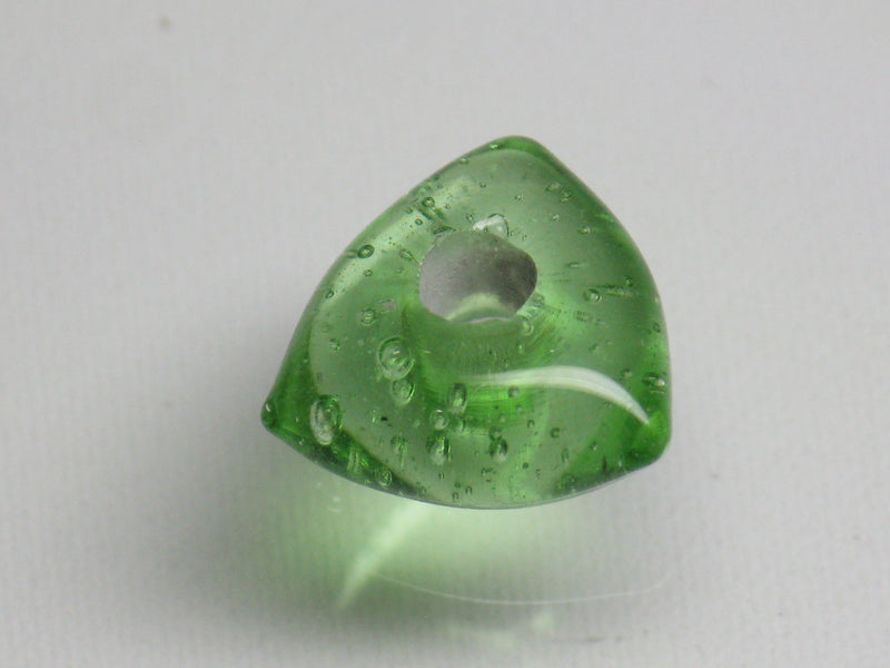 TOKO-BEADS AG039-22S Triangle bead 10~11.5mm AG039-22S トライアングルビーズ 10~11.5mm Asian bead & African bead  Handmade,Lampeork,bead,asia,india,ethnic,parts,accessory,beads とんぼ玉,ビーズ,トンボ玉,アジア,インド,エスニック,手作り,パーツ,アクセサリー