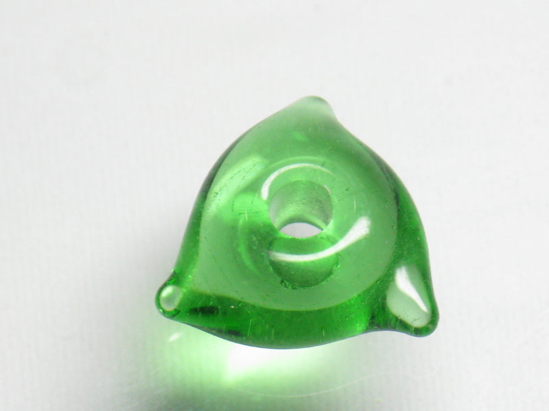 TOKO-BEADS AG039-29S Triangle bead 11~12mm AG039-29S トライアングルビーズ 11~12mm Asian bead & African bead  Handmade,Lampeork,bead,asia,india,ethnic,parts,accessory,beads とんぼ玉,ビーズ,トンボ玉,アジア,インド,エスニック,手作り,パーツ,アクセサリー