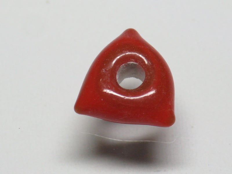 TOKO-BEADS AG039-48S Triangle bead 10~11mm AG039-48S トライアングルビーズ 10~11mm Asian bead & African bead  Handmade,Lampeork,bead,asia,india,ethnic,parts,accessory,beads とんぼ玉,ビーズ,トンボ玉,アジア,インド,エスニック,手作り,パーツ,アクセサリー
