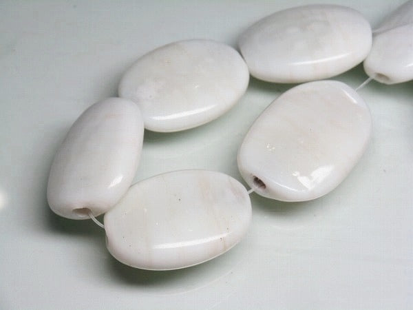 TOKO-BEADS AG040-06N Glass bead (strand) 22~24mm AG040-06N オーバルビーズ（連） 22~24mm Asian bead & African bead  Handmade,Lampeork,bead,asia,india,ethnic,parts,accessory,beads とんぼ玉,ビーズ,トンボ玉,アジア,インド,エスニック,手作り,パーツ,アクセサリー