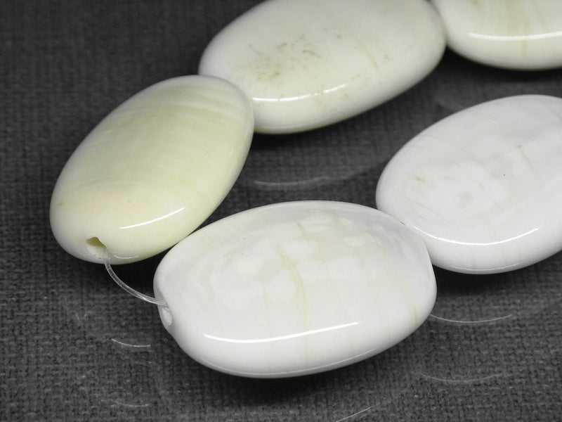 TOKO-BEADS AG040-07N Glass bead (strand) 22~24mm AG040-07N オーバルビーズ（連） 22~24mm Asian bead & African bead  Handmade,Lampeork,bead,asia,india,ethnic,parts,accessory,beads とんぼ玉,ビーズ,トンボ玉,アジア,インド,エスニック,手作り,パーツ,アクセサリー
