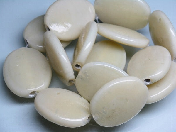 TOKO-BEADS AG040-09N Glass bead (strand) 21~22mm AG040-09N オーバルビーズ（連） 21~22mm Asian bead & African bead  Handmade,Lampeork,bead,asia,india,ethnic,parts,accessory,beads とんぼ玉,ビーズ,トンボ玉,アジア,インド,エスニック,手作り,パーツ,アクセサリー