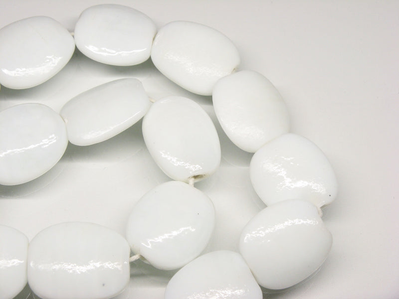 TOKO-BEADS AG041-33N Glass bead (strand) 18mm AG041-33N オーバルビーズ（連） 18mm Asian bead & African bead  Handmade,Lampeork,bead,asia,india,ethnic,parts,accessory,beads とんぼ玉,ビーズ,トンボ玉,アジア,インド,エスニック,手作り,パーツ,アクセサリー