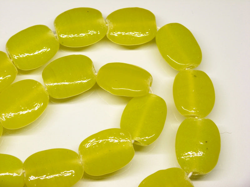 TOKO-BEADS AG041-58N Glass bead (strand) 18mm AG041-58N オーバルビーズ（連） 18mm Asian bead & African bead  Handmade,Lampeork,bead,asia,india,ethnic,parts,accessory,beads とんぼ玉,ビーズ,トンボ玉,アジア,インド,エスニック,手作り,パーツ,アクセサリー