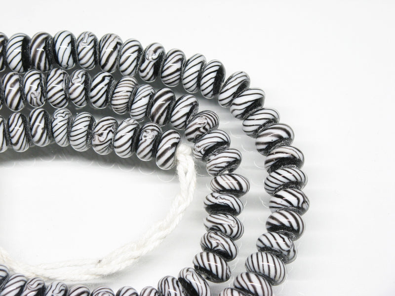 | TOKO-BEADS |AG044N-06 リング型とんぼ玉（連） 8~9mmとんぼ玉,ビーズ,トンボ玉,アジア,インド,エスニック,手作り,パーツ,アクセサリー