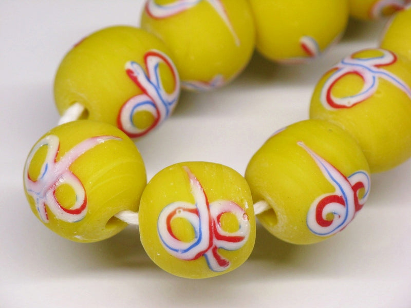 TOKO-BEADS AG046-21N Glass bead (strand) 12~13mm AG046-21N リボン模様のとんぼ玉（連） 12~13mm Asian bead & African bead  Handmade,Lampeork,bead,asia,india,ethnic,parts,accessory,beads とんぼ玉,ビーズ,トンボ玉,アジア,インド,エスニック,手作り,パーツ,アクセサリー