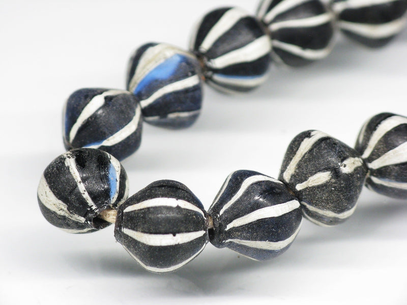 TOKO-BEADS AG047-13N Old Candy Glass bead (strand) 8~9mm AG047-13N オールドキャンディビーズ（連） 8~9mm Asian bead & African bead  Handmade,Lampeork,bead,asia,india,ethnic,parts,accessory,beads とんぼ玉,ビーズ,トンボ玉,アジア,インド,エスニック,手作り,パーツ,アクセサリー