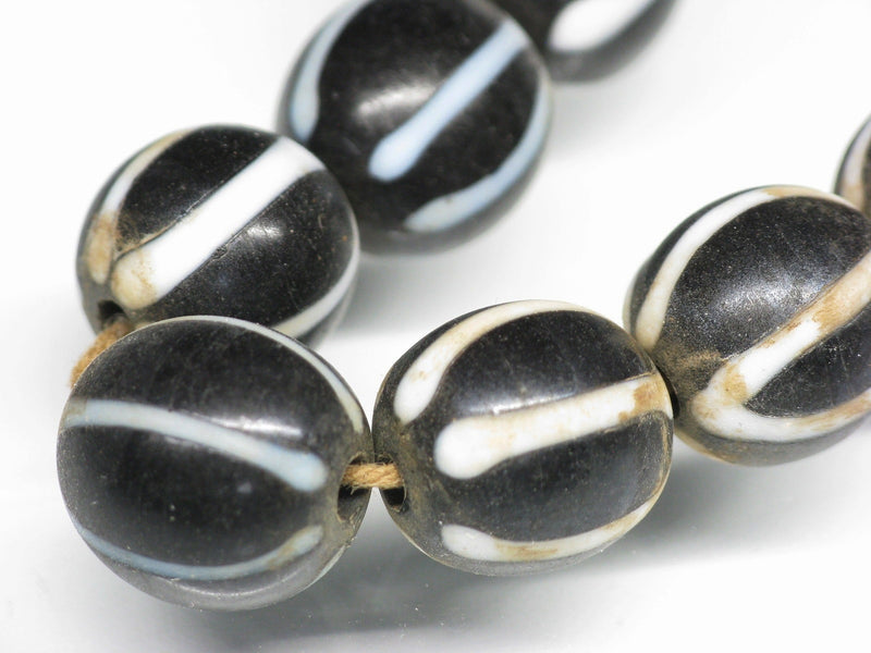 TOKO-BEADS AG047-26N Old Candy Glass bead (strand) 10~11mm AG047-26N オールドキャンディビーズ（連） 10~11mm Asian bead & African bead  Handmade,Lampeork,bead,asia,india,ethnic,parts,accessory,beads とんぼ玉,ビーズ,トンボ玉,アジア,インド,エスニック,手作り,パーツ,アクセサリー