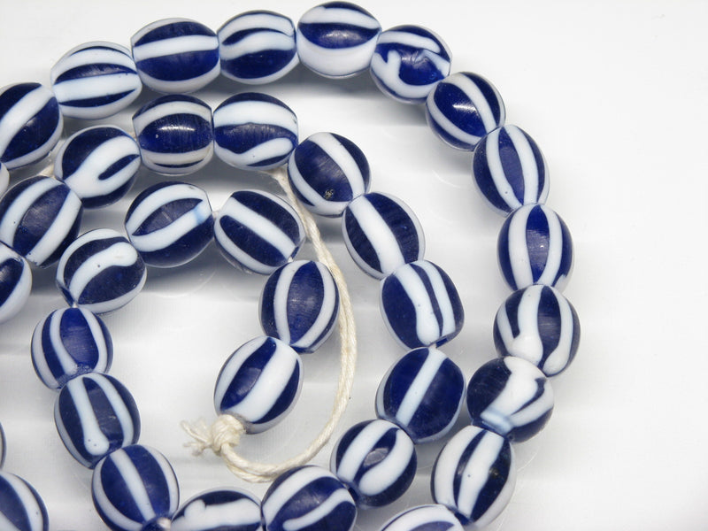 TOKO-BEADS AG047-27N Old Candy Glass bead (strand) 10~11mm AG047-27N オールドキャンディビーズ（連） 10~11mm Asian bead & African bead  Handmade,Lampeork,bead,asia,india,ethnic,parts,accessory,beads とんぼ玉,ビーズ,トンボ玉,アジア,インド,エスニック,手作り,パーツ,アクセサリー