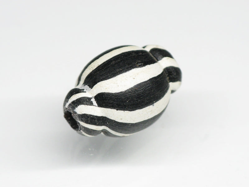 TOKO-BEADS AG047-02S Old Candy Glass bead 9~10mm AG047-02S オールドキャンディビーズ 9~10mm Asian bead & African bead  Handmade,Lampeork,bead,asia,india,ethnic,parts,accessory,beads とんぼ玉,ビーズ,トンボ玉,アジア,インド,エスニック,手作り,パーツ,アクセサリー
