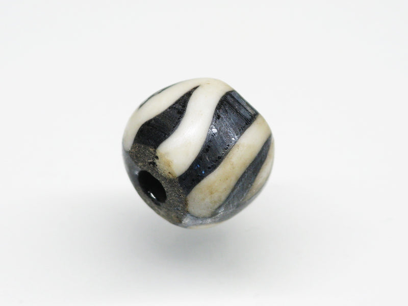 TOKO-BEADS AG047-49S Old Candy Glass bead 10~11mm AG047-49S オールドキャンディビーズ 10~11mm Asian bead & African bead  Handmade,Lampeork,bead,asia,india,ethnic,parts,accessory,beads とんぼ玉,ビーズ,トンボ玉,アジア,インド,エスニック,手作り,パーツ,アクセサリー