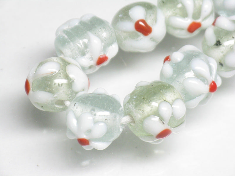 | TOKO-BEADS |AG058N-21 フラワービーズ(連) 11~12.5mmとんぼ玉,ビーズ,トンボ玉,アジア,インド,エスニック,手作り,パーツ,アクセサリー