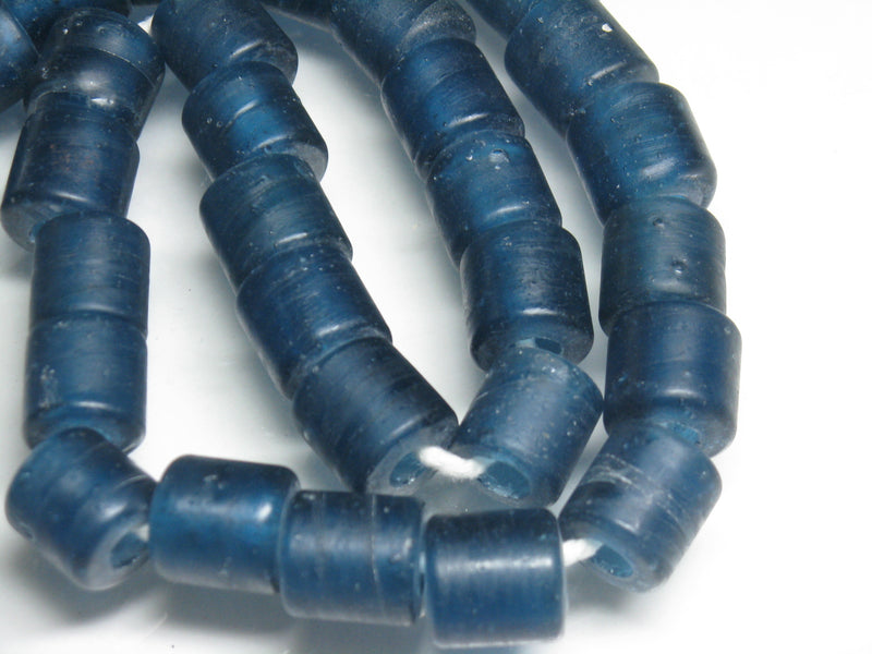 TOKO-BEADS AG062-12N Glass bead(Strand) 10.5mm AG062-12N ガラスチューブビーズ （連） 10.5mm Asian bead & African bead  Handmade,Lampeork,bead,asia,india,ethnic,parts,accessory,beads とんぼ玉,ビーズ,トンボ玉,アジア,インド,エスニック,手作り,パーツ,アクセサリー