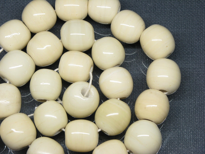 | TOKO-BEADS |AG063N-01 単色丸玉大（連） 16~17mmとんぼ玉,ビーズ,トンボ玉,アジア,インド,エスニック,手作り,パーツ,アクセサリー