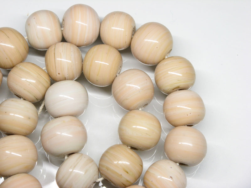 | TOKO-BEADS |AG063N-46 単色丸玉大（連） 16~18mmとんぼ玉,ビーズ,トンボ玉,アジア,インド,エスニック,手作り,パーツ,アクセサリー