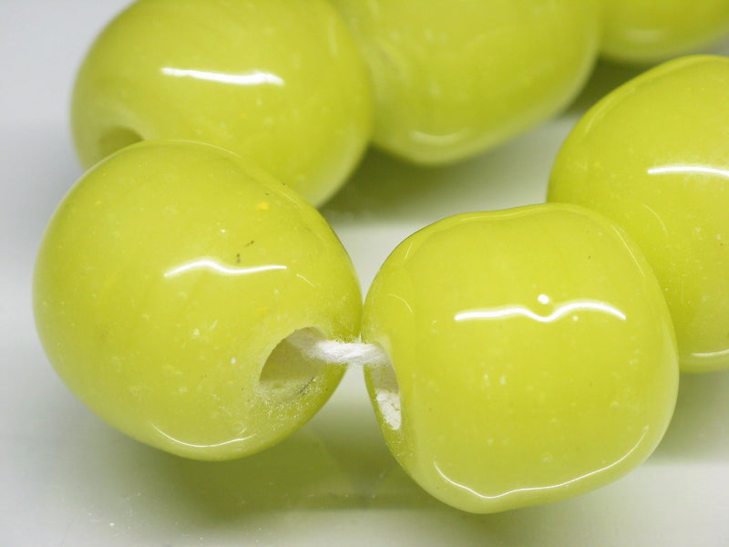 TOKO-BEADS AG063-52N Glass bead(Strand) 16~17mm AG063-52N 単色丸玉大（連） 16~17mm Asian bead & African bead  Handmade,Lampeork,bead,asia,india,ethnic,parts,accessory,beads とんぼ玉,ビーズ,トンボ玉,アジア,インド,エスニック,手作り,パーツ,アクセサリー