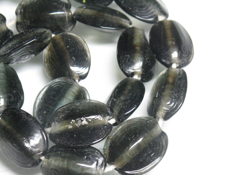 TOKO-BEADS AG065-09N Vintage colored Glass bead (Strand) 14~16mm AG065-09N ぎんなん型ガラスビーズ・ビンテージ（連） 14~16mm Asian bead & African bead  Handmade,Lampeork,bead,asia,india,ethnic,parts,accessory,beads とんぼ玉,ビーズ,トンボ玉,アジア,インド,エスニック,手作り,パーツ,アクセサリー