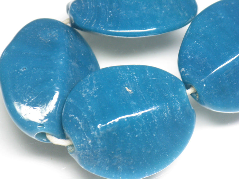 TOKO-BEADS AG065-14N Vintage colored Glass bead (Strand) 23~25.5mm AG065-14N ぎんなん型ガラスビーズ・ビンテージ（連） 23~25.5mm Asian bead & African bead  Handmade,Lampeork,bead,asia,india,ethnic,parts,accessory,beads とんぼ玉,ビーズ,トンボ玉,アジア,インド,エスニック,手作り,パーツ,アクセサリー