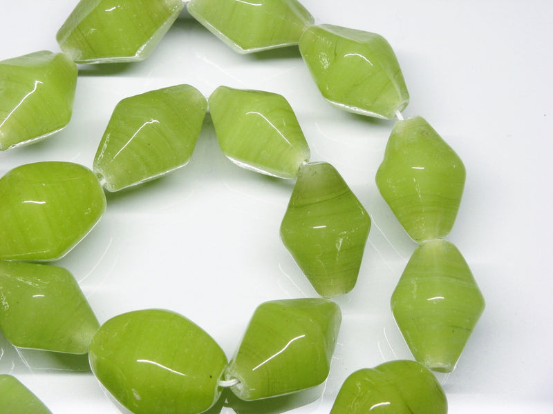 TOKO-BEADS AG067N-51 Glass bead (strand) 15~18mm AG067N-51 大型ひし形とんぼ玉（連） 15~18mm Asian bead & African bead  Handmade,Lampeork,bead,asia,india,ethnic,parts,accessory,beads とんぼ玉,ビーズ,トンボ玉,アジア,インド,エスニック,手作り,パーツ,アクセサリー