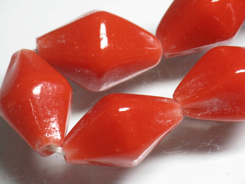 TOKO-BEADS AG067N-63 Glass bead (strand) 15~17mm AG067N-63 大型ひし形とんぼ玉（連） 15~17mm Asian bead & African bead  Handmade,Lampeork,bead,asia,india,ethnic,parts,accessory,beads とんぼ玉,ビーズ,トンボ玉,アジア,インド,エスニック,手作り,パーツ,アクセサリー