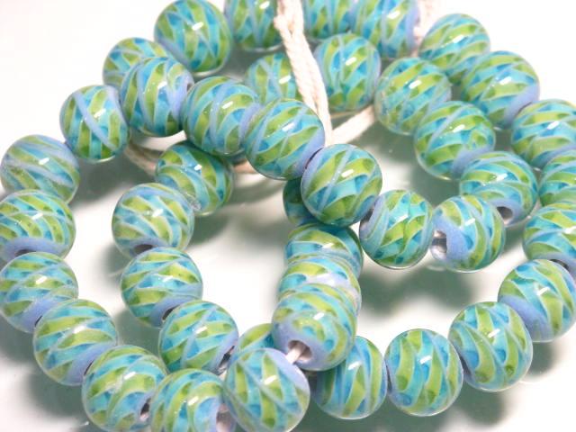 | TOKO-BEADS |AG069N-01 モザイクとんぼ玉（連） 12mmとんぼ玉,ビーズ,トンボ玉,アジア,インド,エスニック,手作り,パーツ,アクセサリー