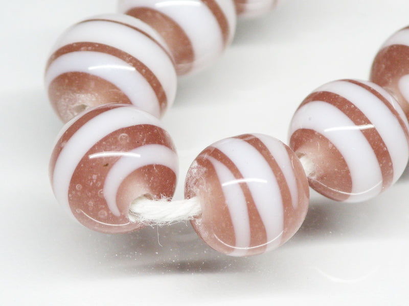 TOKO-BEADS AG070-18N Glass bead (strand) 10mm AG070-18N ストライプ柄とんぼ玉（連） 10mm Asian bead & African bead  Handmade,Lampeork,bead,asia,india,ethnic,parts,accessory,beads とんぼ玉,ビーズ,トンボ玉,アジア,インド,エスニック,手作り,パーツ,アクセサリー