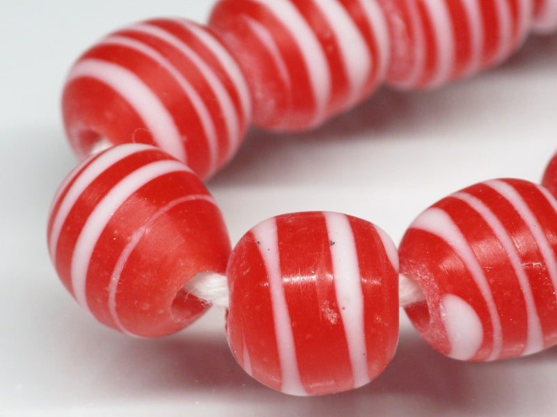 TOKO-BEADS AG070-34N Glass bead (strand) 9~10mm AG070-34N ストライプ柄とんぼ玉（連） 9~10mm Asian bead & African bead  Handmade,Lampeork,bead,asia,india,ethnic,parts,accessory,beads とんぼ玉,ビーズ,トンボ玉,アジア,インド,エスニック,手作り,パーツ,アクセサリー